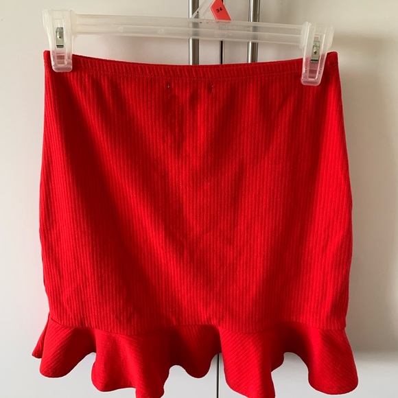 NWT Lovers + Friends red mini skirt, size S - Picture 3 of 5